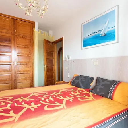 Apartment Ferienapartment Mit Balkon Und Meerblick
