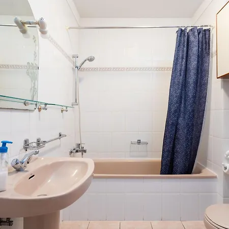 Апартаменты Ferienapartment Mit Balkon Und Meerblick *